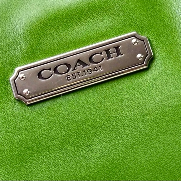 COACH Gallery Green Leather Zipper Pockets Double Handles Medium Tote Bag GUC!! - Picture 12 of 12